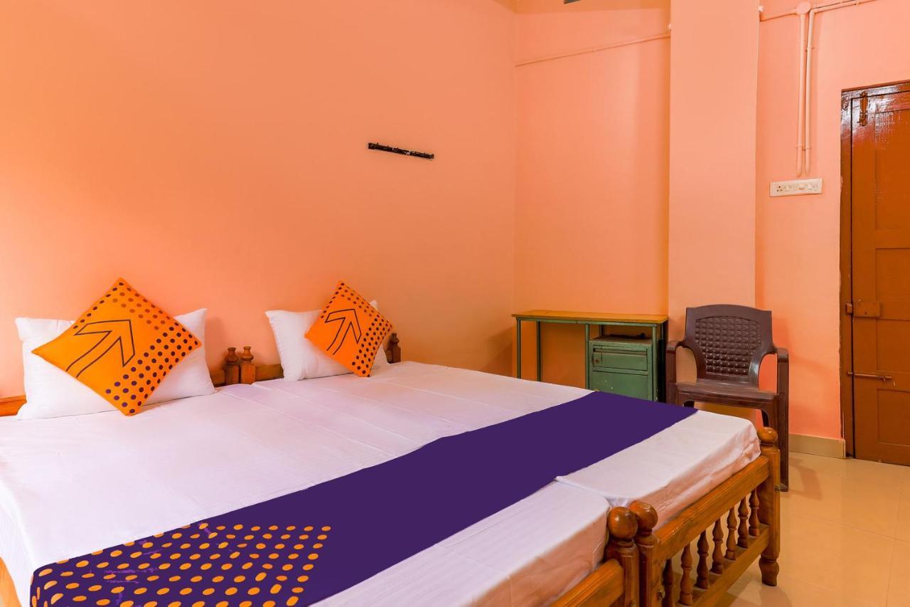 Oyo New Mubarak Tourist Home Panmana Екстер'єр фото