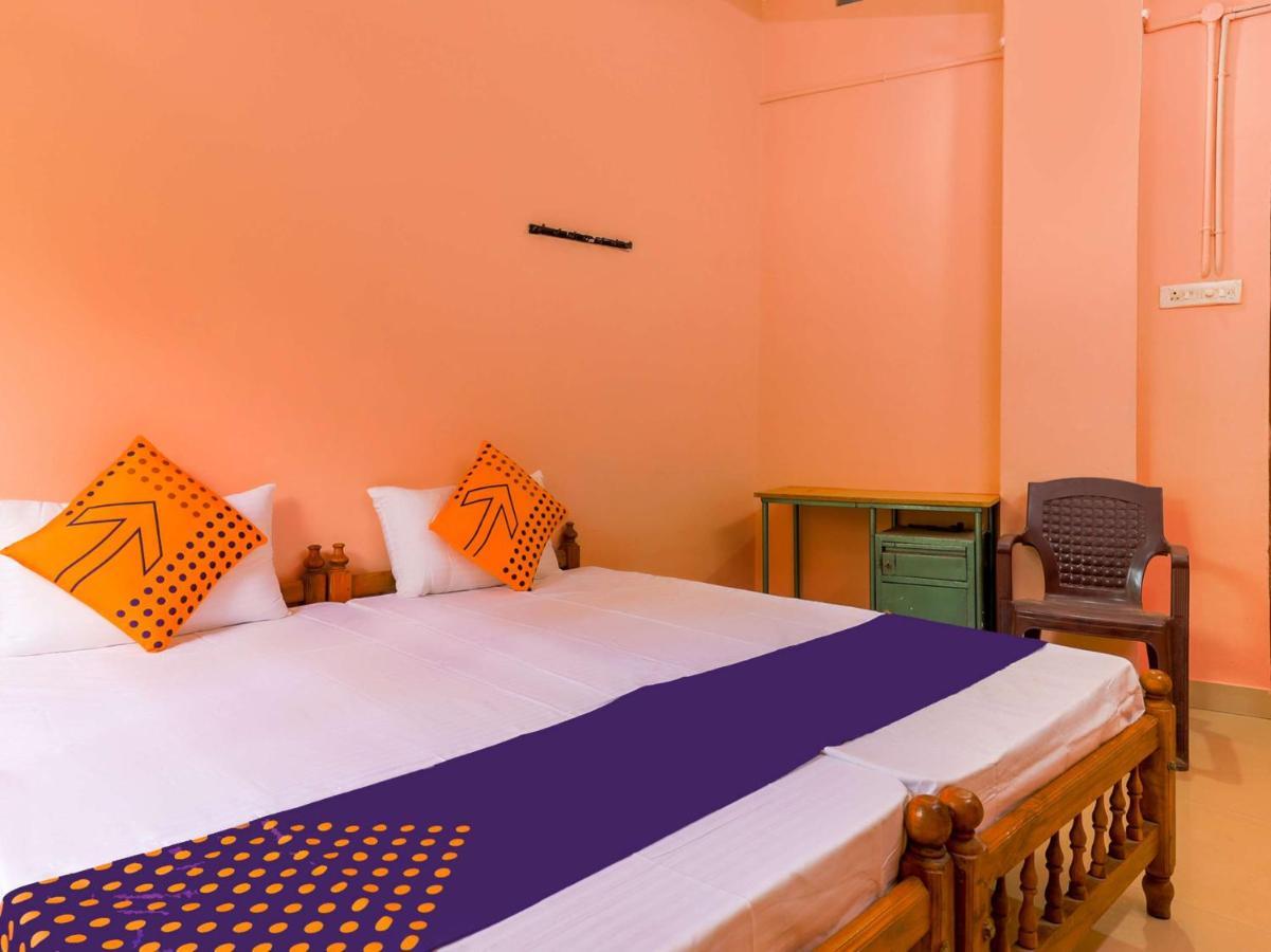 Oyo New Mubarak Tourist Home Panmana Екстер'єр фото