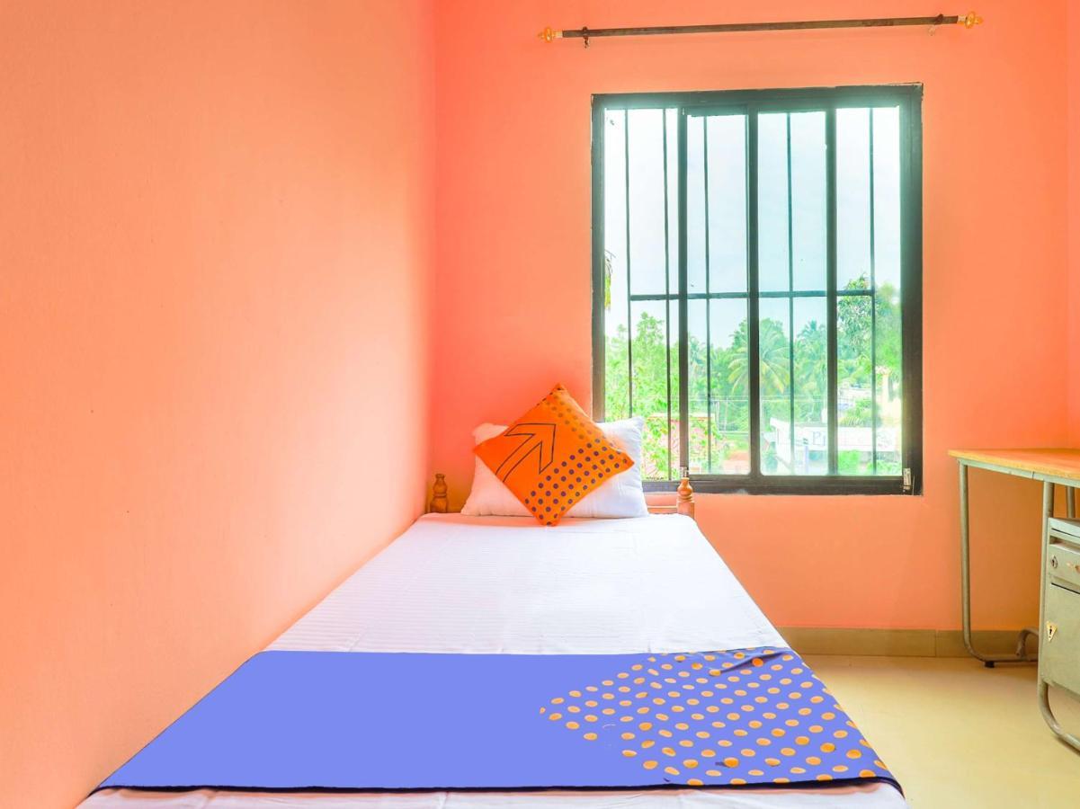 Oyo New Mubarak Tourist Home Panmana Екстер'єр фото